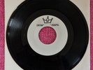 Elvis Presley Crying In The Chapel / In The Ghetto 45rpm 7