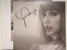 Taylor Swift  The Tortured Poets Department Vinyl + Signed Photo w/  RARE Heart