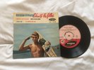 Johnny HALLYDAY chante les filles ( centreur )