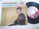ep 45t variante étoile sur label & centreur languette 7862 JOHNNY HALLYDAY