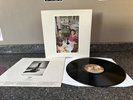 LP VINYL LED ZEPPELIN ALBUM PRESENCE SSK 59402 UK IST PRESS EMBOSSED 1976 NM-/NM