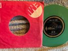 HOLY GRAILDog eat Dog AC/DCGreen waxBon ScottAngusYoung7”45ACDC