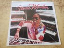 AUTOGRAPHED 1980s MINT-EXC Stevie Wonder Love Light In Flight/ITS MORE  1769 45