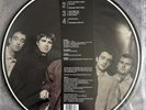 OASIS (WHAT'S THE STORY) MORNING GLORY? 2 X LP VINYL PICTURE DISC & LYRIC SHEET