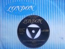 M-  UK LONDON 45-DAVE BARRY/SARA BERNER -