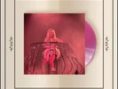 Sabrina Carpenter Feather 7