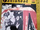 RADIOHEAD. CREEP. 12