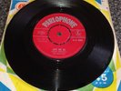 THE BEATLES  1962 UK 45   LOVE ME DO  RED PARLOPHONE 45-R 4949  VG+