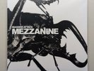 Massive Attack - Mezzanine - Black 12