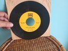 The Beatles: Twist And Shout/There's a Place Tollie 45 w/ sleeve NM #9001
