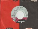 45T. Johnny HALLYDAY. JUKE BOX 45-841 : A new orleans - mon vieux copain