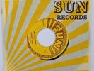 Johnny Cash SUN 221 CRY  CRY  CRY  / Hey Porter  with PUSH MARKS