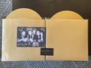 WOLF ALICE - 2xLP MY LOVE IS COOL - GOLD VINYL+SIGNED ART CARD - UNPLAYED
