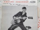 1ER EP JOHNNY HALLYDAY.VOGUE 7.750.LANGUETTE ET CENTREUR.VG+/VG+.