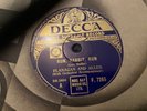 FLANAGAN & ALLEN : RUN, RABBIT, RUN  /  THE WASHING ON THE SIEGFRIED LINE 78.rpm