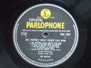 THE BEATLES, SGT PEPPER'S LONELY HEARTS CLUB BAND VINYL 12in LP ALBUM PMC7027