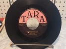 Texas Rockabilly 45 Moonlighters Broken Heart / Glow Of Love TARA 100 VG+