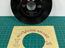 Elvis Presley That's All Right / Blue Moon Of Kentucky 45 RPM RCA 47-6380