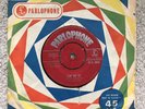 The Beatles - Love Me Do / PS I Love You - (UK Parlophone 45R-4959)  *1P/JR*