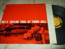 THE BILLY TAYLOR TRIO : AT TOWN HALL LP 1977 PRESTIGE VIJ-5020 JAPAN +INSERT