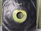 The Beatles 45rpm APPLE 2276 HEY JUDE  Apple Thumb Tab Sleeve  1st Pressing  USA