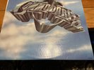 COMMODORES SELF TITLED Vinyl LP 1977 Fist Pressing With Autographed ￼Poster VG+