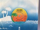 Bob Marley & The Wailers - Three Little Birds, 7