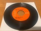 Si Me Ves Volar / Por Eso Vuelve - Los Tios Queridos (1971) RARE 45 RPM Peru