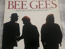 THE VERY BEST OF THE BEE GEES (GREATEST HITS) VINYL ALBUM POLYDOR UK 1990 NM/EX
