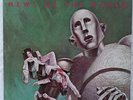 NEWS OF THE WORLD by Queen. UK 28.10.1977. EMA784. EXCELLENT. Gatefold