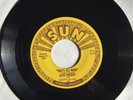 Elvis Presley - That's All Right / Blue Moon Of Kentucky 7