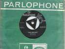 THE BEATLES  RHODESIA   45  TWIST AND SHOUT / DO YOU WANT TO KNOW...  TRI CENTRE
