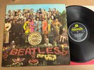 PCS 7027 The Beatles Sgt Pepper yellow/black UK  Parlophone LP