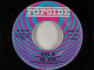 Northern/Deep Soul 45 - Webs - Give In/It's So Hard To Break A Habit - Popside