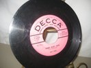 Roy Hall/Three alley cats/diggin the boogie/ Decca/9-30060/ Promo/ 45 rpm