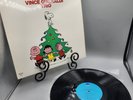 A CHARLIE BROWN CHRISTMAS   VINCE GUARALDI TRIO RECORD RELEASED 1988 VG+ COND.