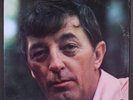 ROBERT MITCHUM: that man sings MONUMENT 12