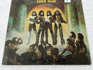 KISS Love Gun lp 1977 in shrink with inserts Casablanca NBLP7057 +store sticker
