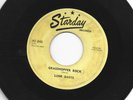 ROCKABILLY 45 - LINK DAVIS - GRASSHOPPER ROCK  / SIXTEEN CHICKS - HEAR -STARDAY