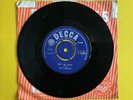 THE ZOMBIES *IS THIS THE DREAM/ DON'T GO AWAY*  1965 UK DECCA MOD  BEAT