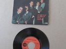 Les Chats Sauvages – Jolie Fille . VINYLE 45T. . Pathé # 45 EG 759