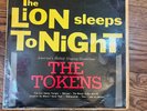 The Tokens - The Lion Sleeps Tonight LP Mono RD-27256 RCA Records