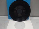 Earl Lewis & The Channels – Yo Te Quiero / 22 Years From Love 45 RPM Vinyl