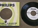 THE WHIRLWINDS Heartbeat / At The Party Philips Promo White Label NM/VG+ 1963