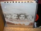 JOHNNY CASH/WILLIE NELSON-The Highwaymen-OR.1985 LIKE NEW NM LP/SHRINK/PHOTO