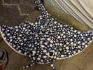 A Stingray That Has A Long Tail That Is Very Big And It Has Singers On It ￼
