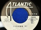 The Versatiles – Crying / Passing By 7