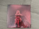 Sabrina Carpenter Feather 7
