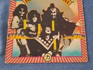 KISS - HOTTER THAN HELL - VINYL LP ALBUM - NBLP7006 1974 CASABLANCA RECORDS