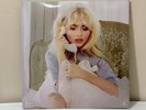 IN HAND Sabrina Carpenter Man's Best Friend Champagne Filled Vinyl x Bad World